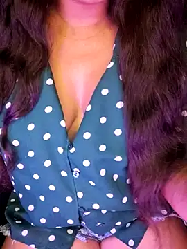 Snapshot of SexyAndHottie chatting on 29, 9, 2025 SexyAndHottie online show from 29, 9, 2025