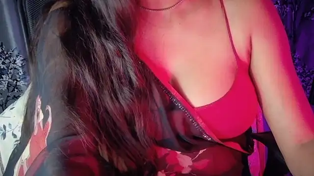 Snapshot of SexyAndHottie chatting on 10, 11, 2025 SexyAndHottie online show from 10, 11, 2025