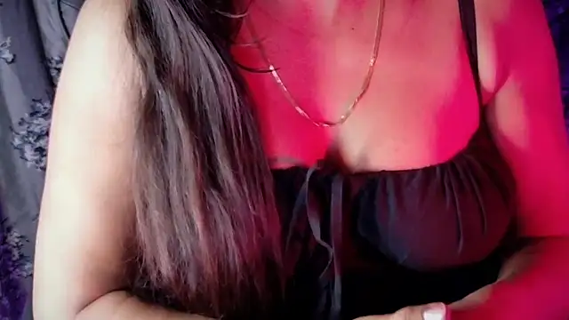 SexyAndHottie online show from 27, 5, 2026
