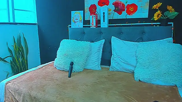 Snapshot of dulce_celeste15 chatting on 16, 1, 2025 dulce celeste15 online show from 16, 1, 2025