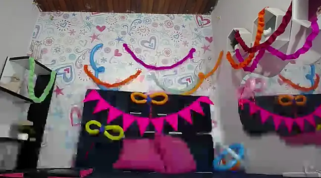 Snapshot of KOURTNEY-- chatting on 2, 3, 2025 KOURTNEY-- online show from 2, 3, 2025