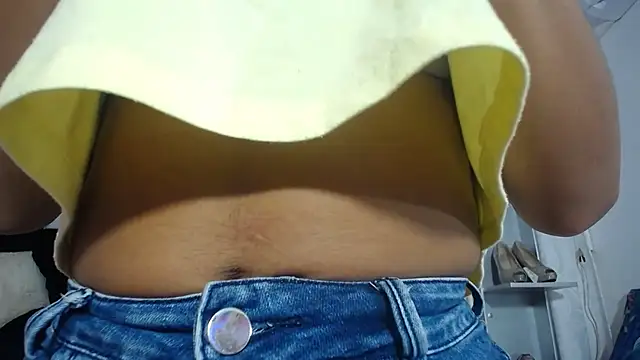 Snapshot of KOURTNEY-- chatting on 10, 9, 2025 KOURTNEY-- online show from 10, 9, 2025