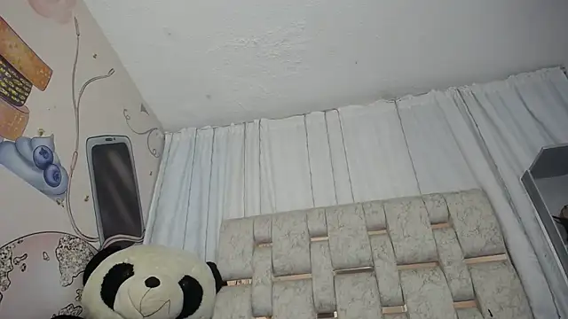 Snapshot of KOURTNEY-- chatting on 29, 9, 2025 KOURTNEY-- online show from 29, 9, 2025