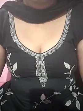 Snapshot of Cute_Sona17 chatting on 19, 4, 2026 Cute Sona17 online show from 19, 4, 2026