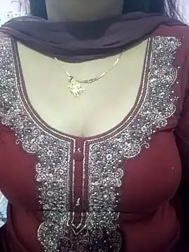 Snapshot of Cute_Sona17 chatting on 9, 7, 2026 Cute Sona17 online show from 9, 7, 2026