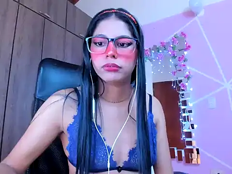  ALLYSON18  online show from 14, 3, 2025