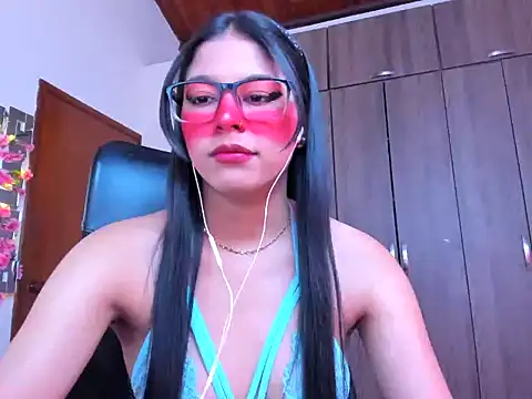  ALLYSON18  online show from 15, 9, 2025