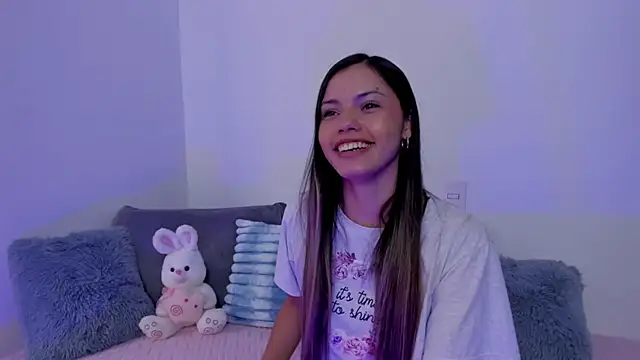 Snapshot of Brisa_blue chatting on 14, 11, 2025 Brisa blue online show from 14, 11, 2025