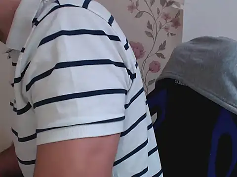 Snapshot of Leo_1617 chatting on 7, 1, 2026 Leo 1617 online show from 7, 1, 2026