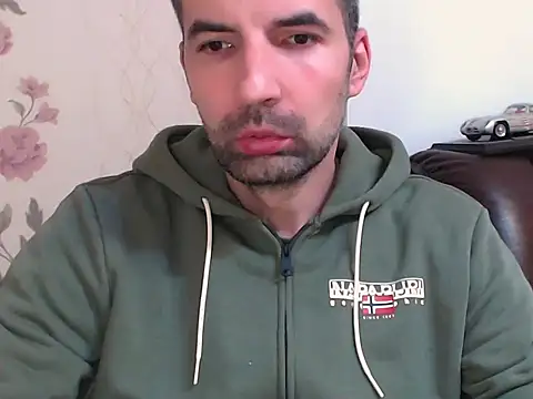 Snapshot of Leo_1617 chatting on 2, 4, 2026 Leo 1617 online show from 2, 4, 2026