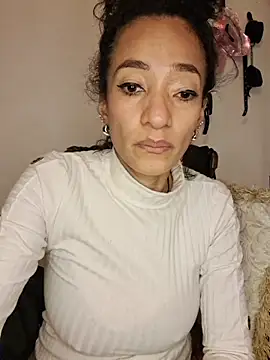 SamaraMartinez online show from 25, 4, 2026