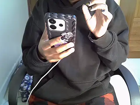 Snapshot of Caryyyl chatting on 8, 3, 2026 Caryyyl online show from 8, 3, 2026