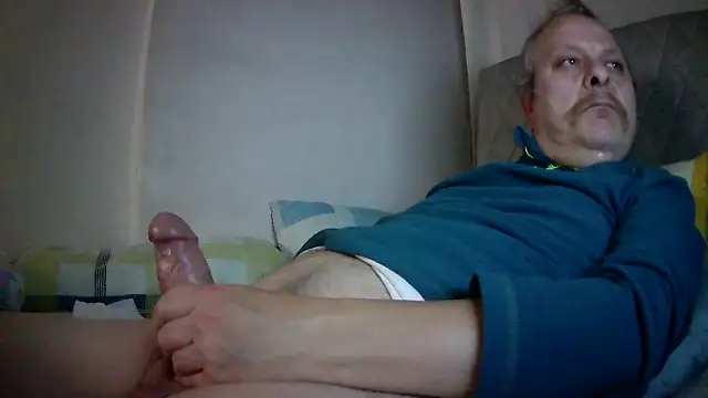 Snapshot of amylrmm1903 chatting on 19, 1, 2025 amylrmm1903 online show from 19, 1, 2025