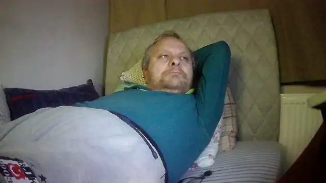 Snapshot of amylrmm1903 chatting on 2, 3, 2025 amylrmm1903 online show from 2, 3, 2025