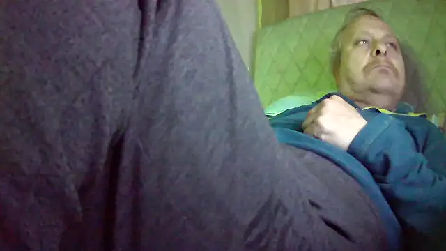 Snapshot of amylrmm1903 chatting on 16, 3, 2025 amylrmm1903 online show from 16, 3, 2025