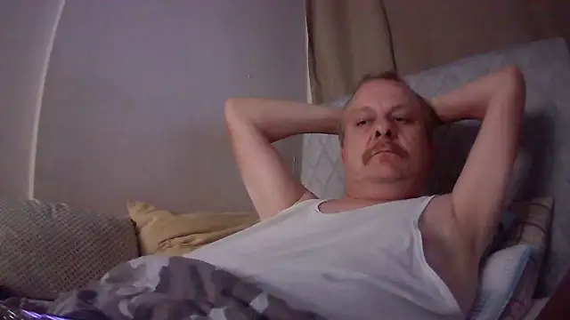 Snapshot of amylrmm1903 chatting on 9, 9, 2025 amylrmm1903 online show from 9, 9, 2025