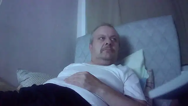 Snapshot of amylrmm1903 chatting on 18, 9, 2025 amylrmm1903 online show from 18, 9, 2025