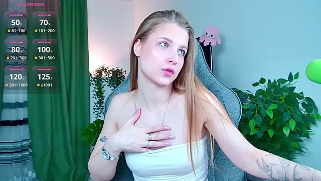 CuteMousee online show from 20, 12, 2025