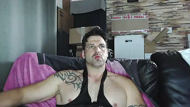 XxBigboybandxX online show from 14, 4, 2026