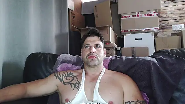 XxBigboybandxX online show from 22, 4, 2026