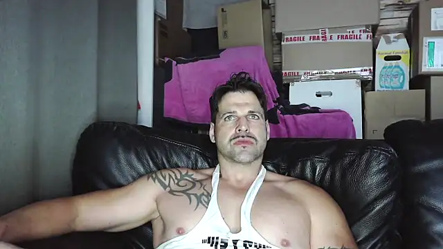 Snapshot of XxBigboybandxX chatting on 5, 5, 2026 XxBigboybandxX online show from 5, 5, 2026