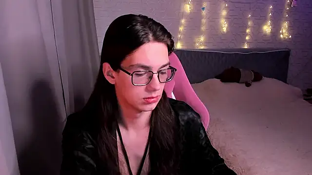 Snapshot of Alfreda_Mills chatting on 12, 9, 2025 Alfreda Mills online show from 12, 9, 2025