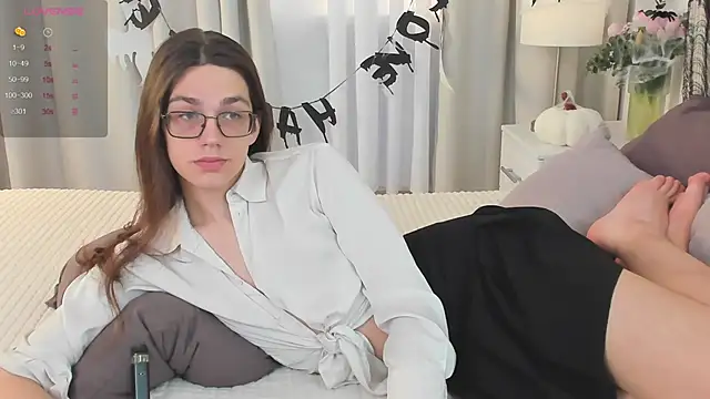 Snapshot of Alfreda_Mills chatting on 29, 10, 2025 Alfreda Mills online show from 29, 10, 2025