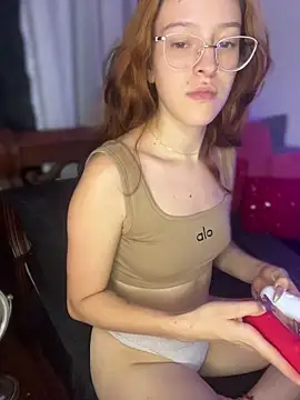 Ginger Foxy online show from 22, 4, 2026