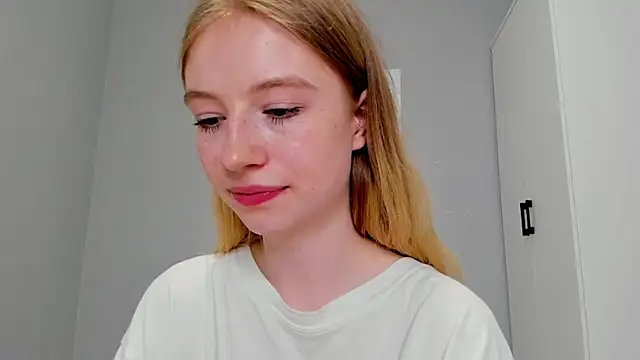 Snapshot of minidivaa_ chatting on 24, 1, 2025 minidivaa online show from 24, 1, 2025