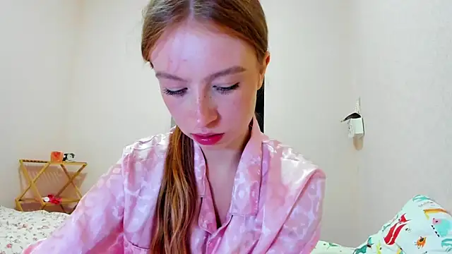 Snapshot of minidivaa_ chatting on 7, 7, 2026 minidivaa online show from 7, 7, 2026
