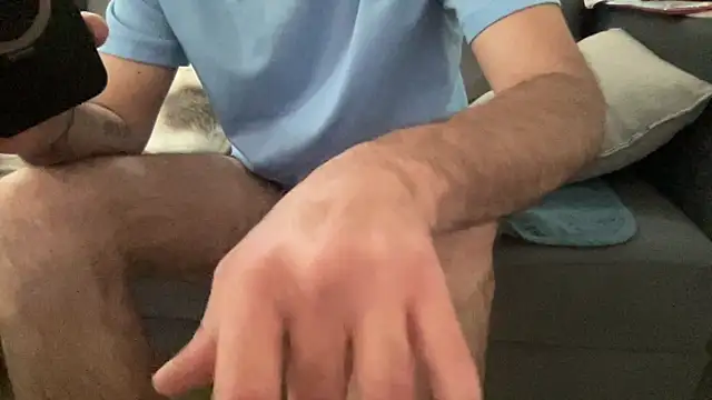 4small4inchlol online show from 28, 4, 2026