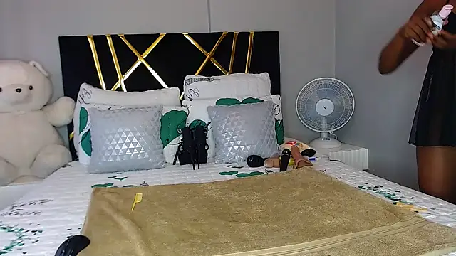 MissBigNipples online show from 21, 2, 2025