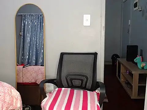 MissBigNipples online show from 10, 1, 2026