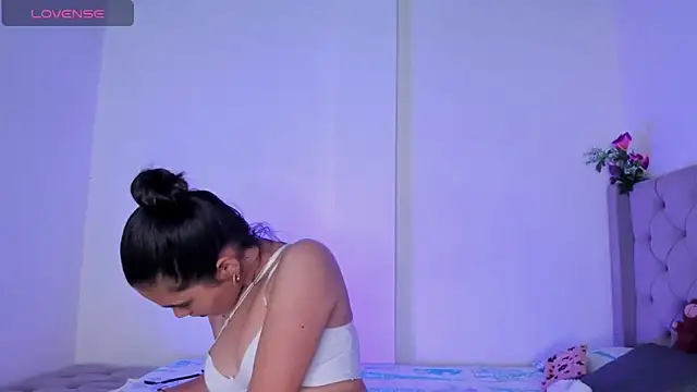 Snapshot of samara_jonness chatting on 8, 4, 2026 samara jonness online show from 8, 4, 2026