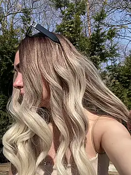 SandraCarter online show from 10, 3, 2025