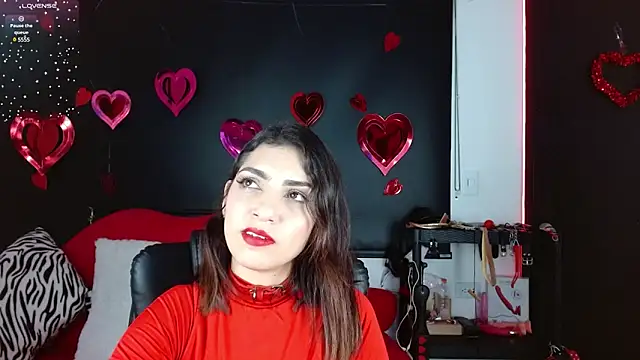 Carolaine69  online show from 28, 2, 2025