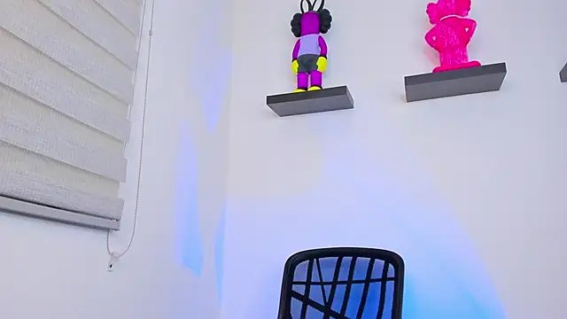 Gangster Girl online show from 29, 12, 2024