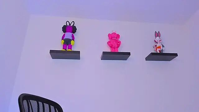 Gangster Girl online show from 1, 3, 2025