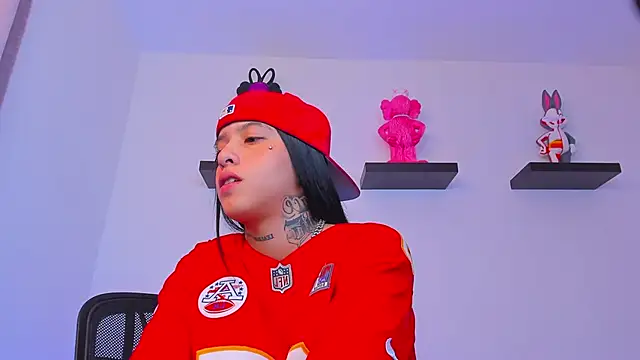 Gangster Girl online show from 9, 3, 2025