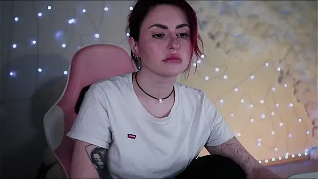 Snapshot of Lana__May chatting on 20, 12, 2024 Lana May online show from 20, 12, 2024