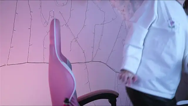 Snapshot of Lana__May chatting on 12, 2, 2025 Lana May online show from 12, 2, 2025