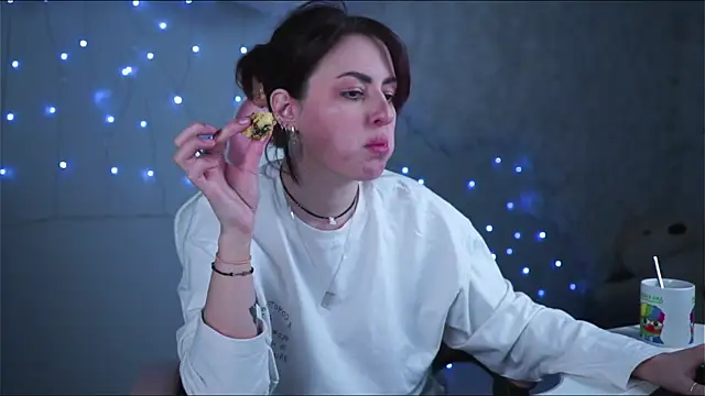 Snapshot of Lana__May chatting on 2, 3, 2025 Lana May online show from 2, 3, 2025