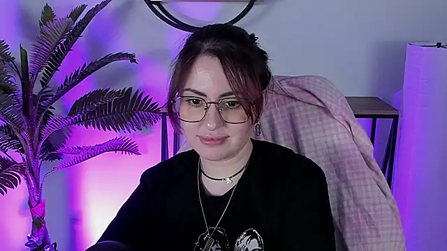 Snapshot of Lana__May chatting on 6, 3, 2025 Lana May online show from 6, 3, 2025