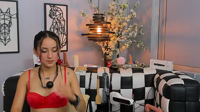 SARAFOXX  online show from 22, 12, 2024