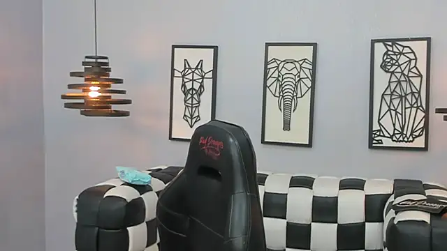 SARAFOXX  online show from 31, 1, 2025