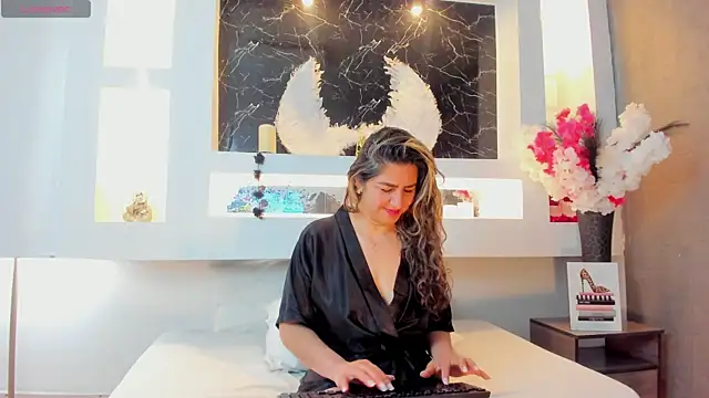 Snapshot of Cinthya_mjs chatting on 13, 9, 2025 Cinthya mjs online show from 13, 9, 2025