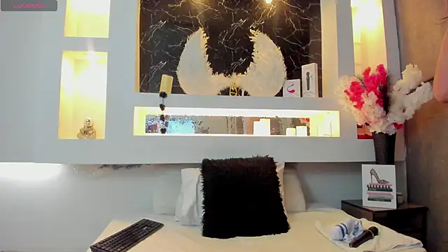 Snapshot of Cinthya_mjs chatting on 9, 10, 2025 Cinthya mjs online show from 9, 10, 2025