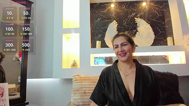 Snapshot of Cinthya_mjs chatting on 12, 11, 2025 Cinthya mjs online show from 12, 11, 2025