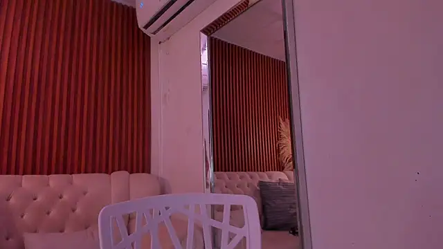 RosarioCruzz online show from 19, 4, 2026