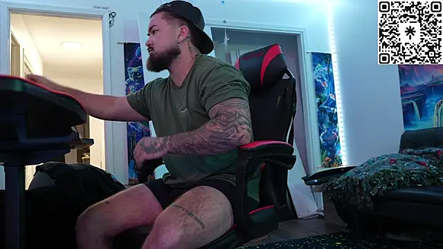 B The Creator X online show from 15, 12, 2025